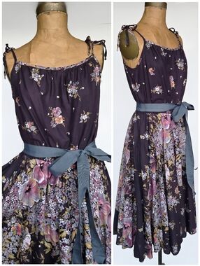 Vintage Floral Ribbon Tie Strap Plum Purple Prairie Dress, M